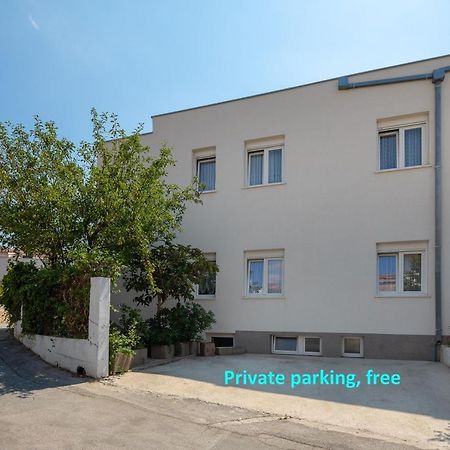 ספליט Apartments Near Beach Babic מראה חיצוני תמונה