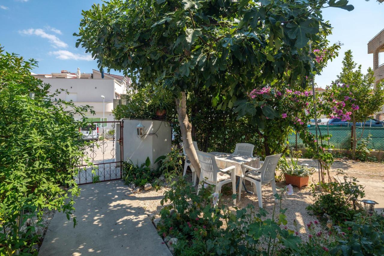 ספליט Apartments Near Beach Babic מראה חיצוני תמונה