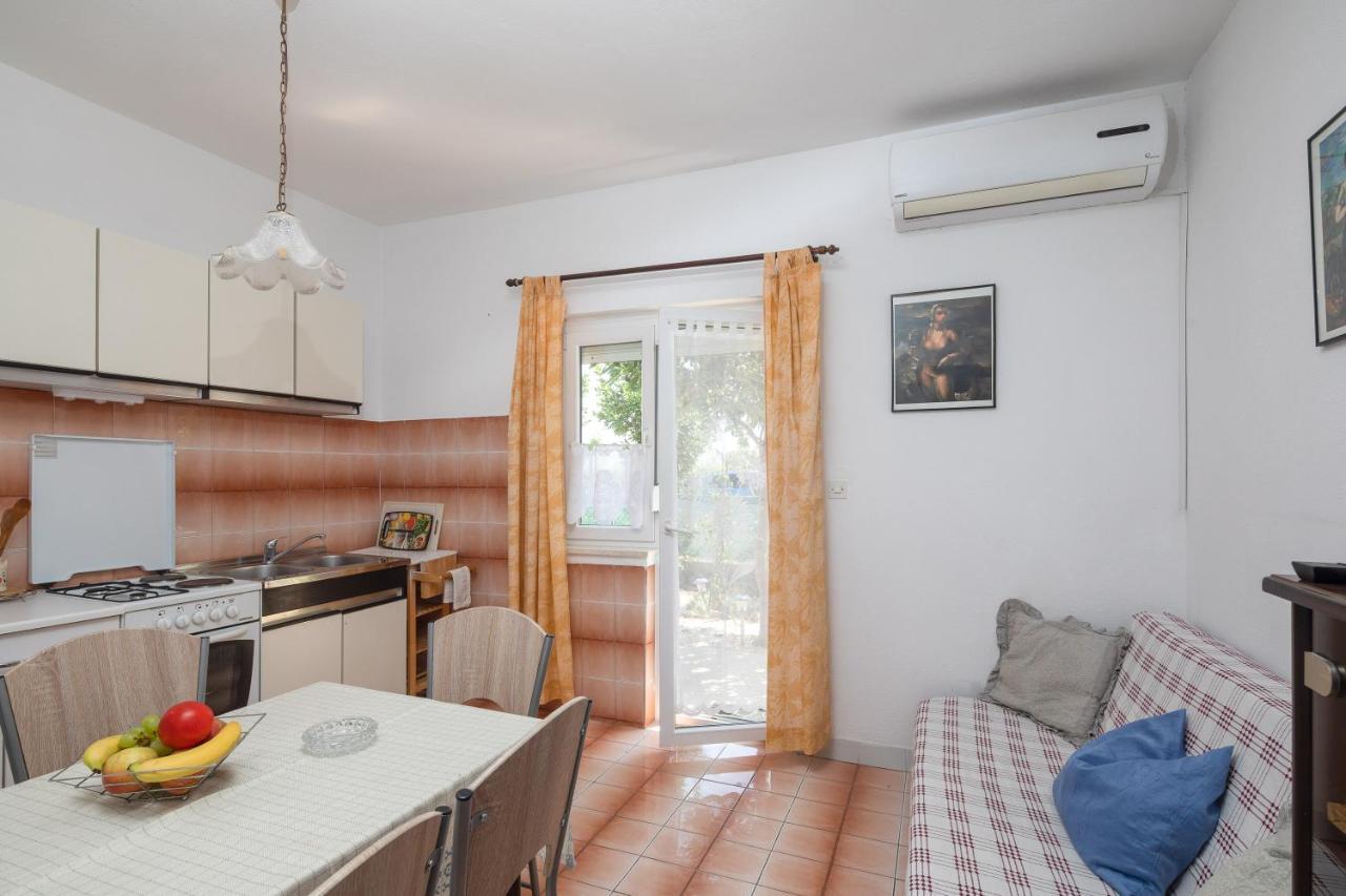 ספליט Apartments Near Beach Babic מראה חיצוני תמונה